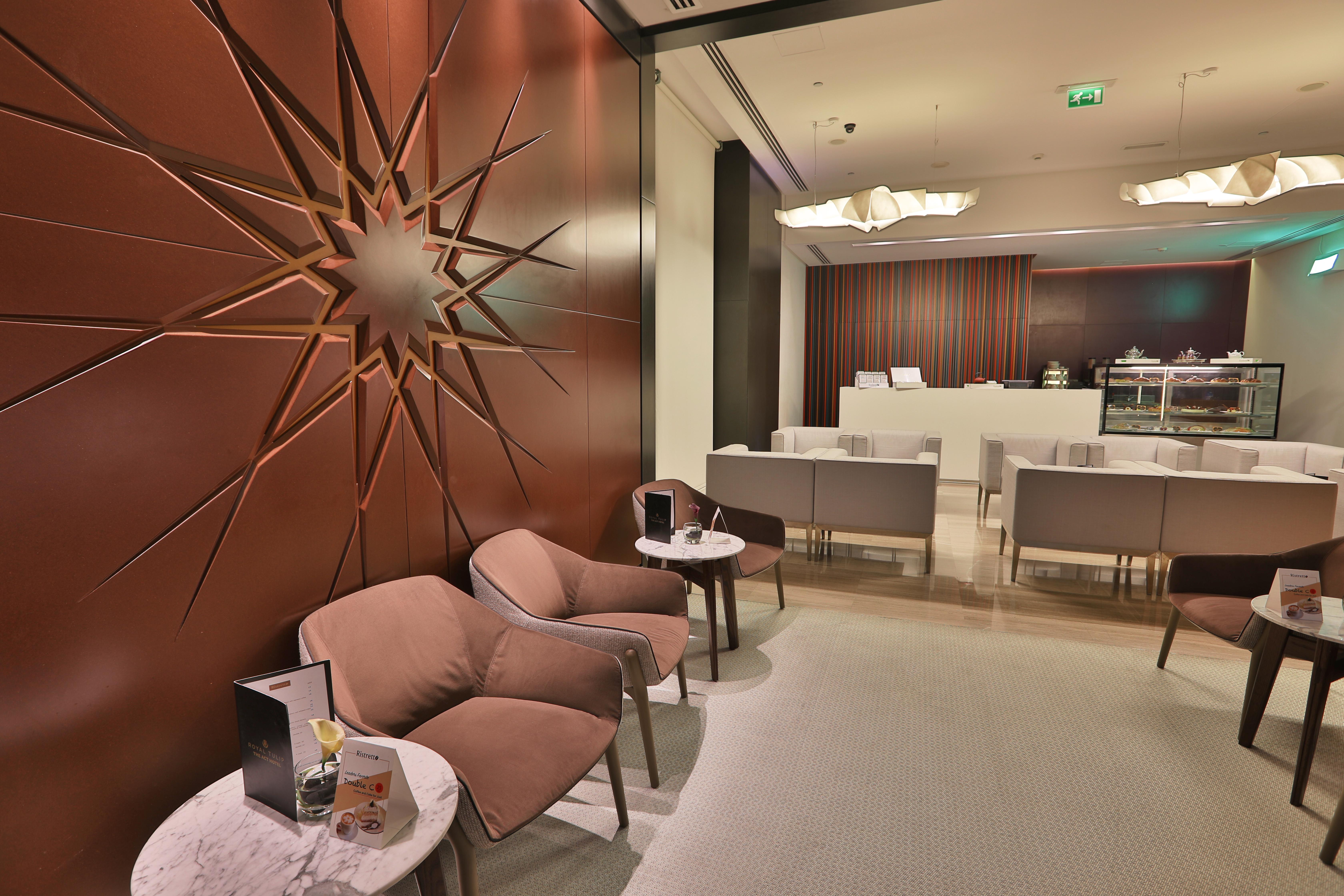 The Act Hotel Шарджа Екстер'єр фото The lounge at the airport