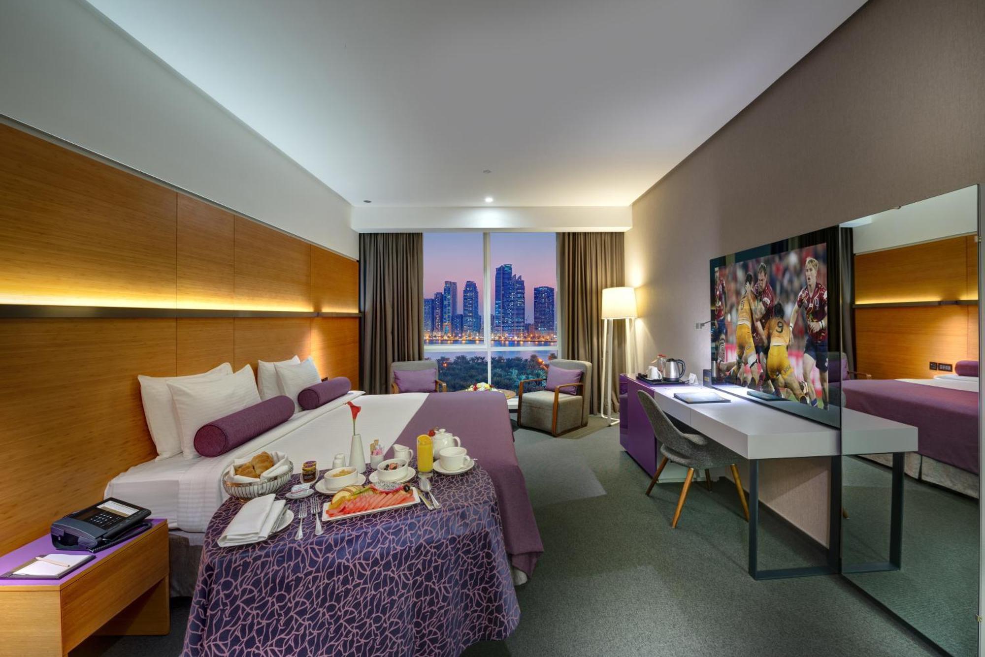 The Act Hotel Шарджа Екстер'єр фото Deluxe Room